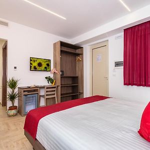 Camera con letto king size